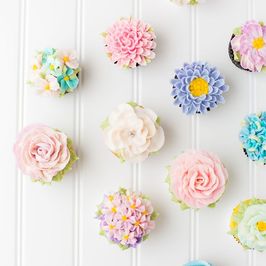 small icing flowers